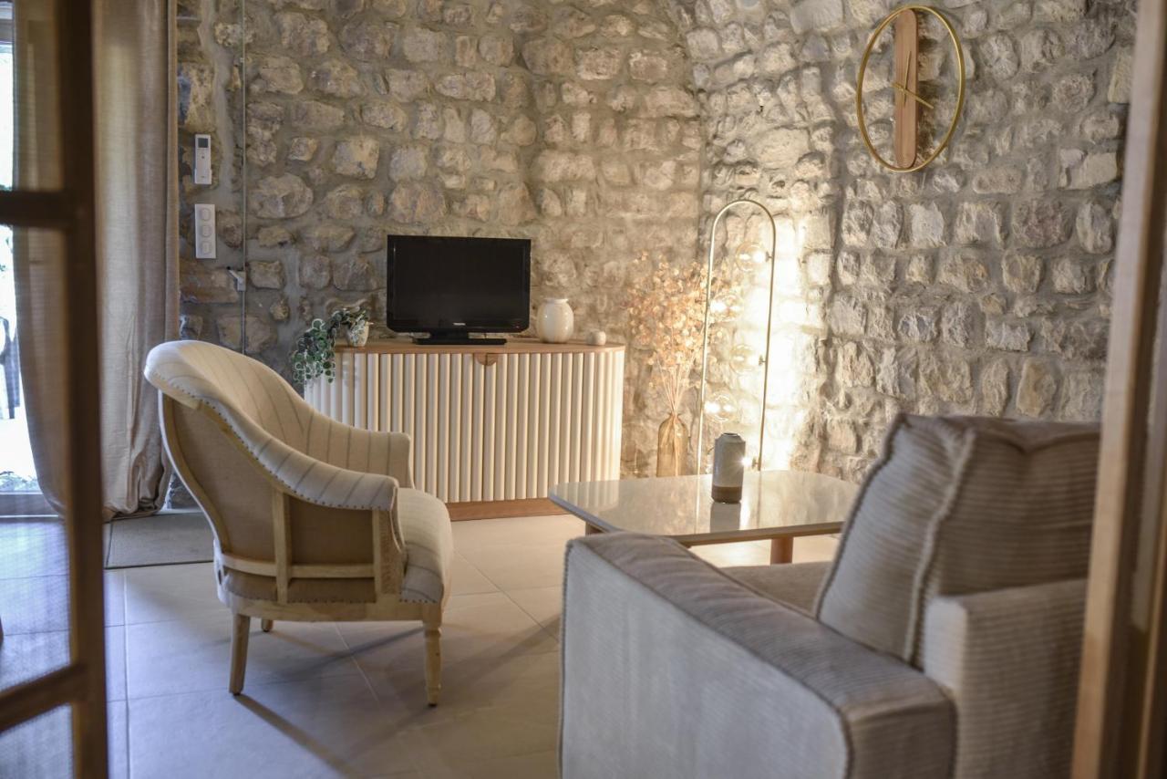 Chateau De Chaussy Ruoms Exteriér fotografie